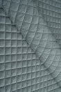 Ljus dimgrå Uttario velvet 3D – quiltad velour med rombmönster (bild 1 av 3)