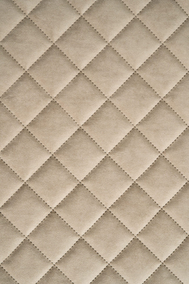 Varm dynbeige Uttario velvet 3D – quiltad velour med solfjädersmönster (bild 2 av 3)