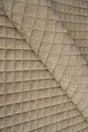 Varm dynbeige Uttario velvet 3D – quiltad velour med rombmönster (bild 1 av 3)