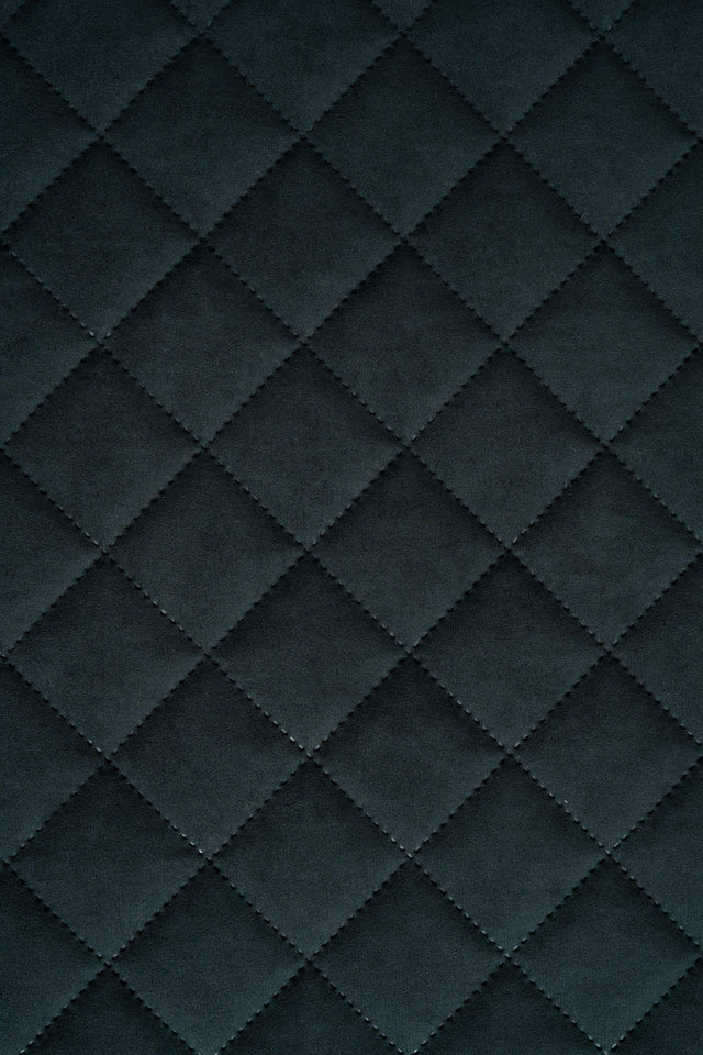 Mörk grafitsvart Uttario velvet 3D – kviltad velour med solfjädersmönster (bild 2 av 3)