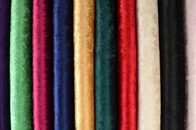 Lila krossad velour – stickad, stretchig & glansfullt fall (bild 3 av 7)