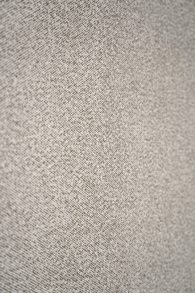 BLEK TAUPEBEIGE ZORA MÖBELTYG – SLITSTARK & LJUSÄKTA